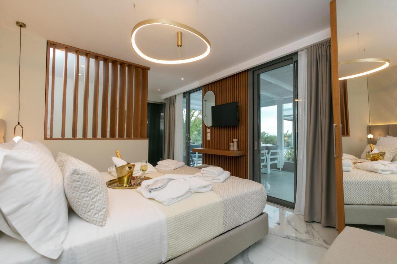 Pachis Escape Suites מראה חיצוני תמונה