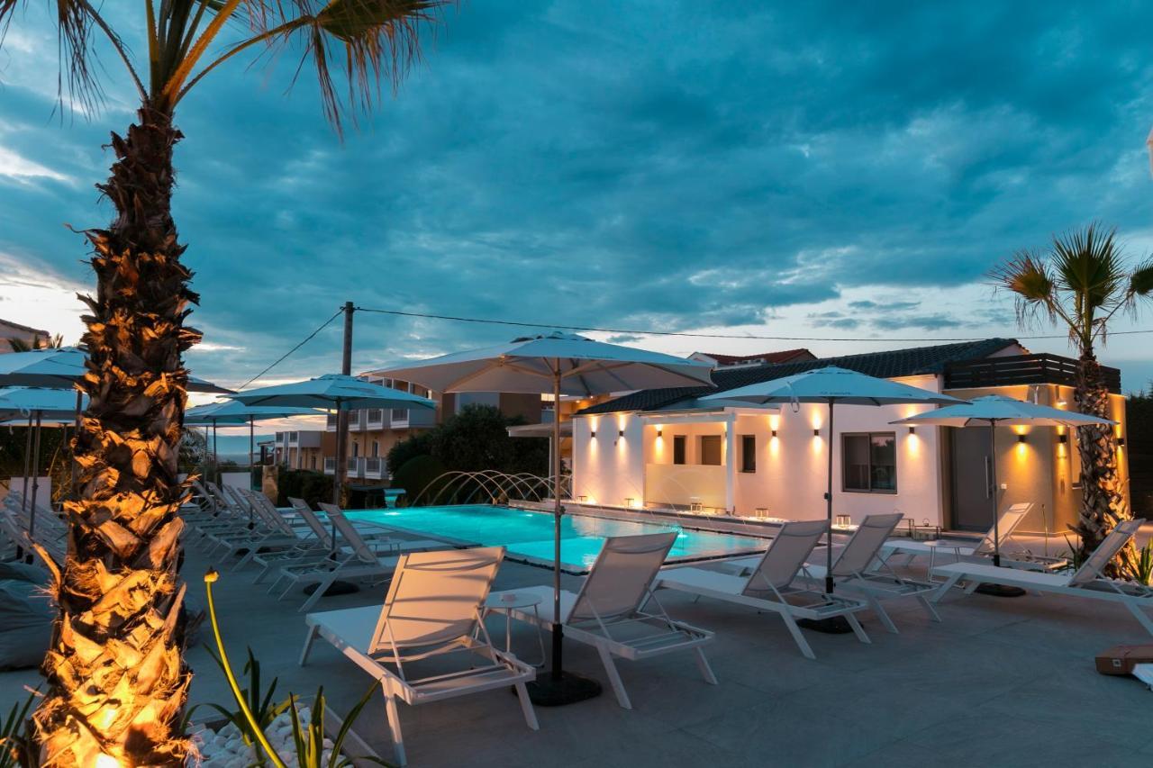Pachis Escape Suites מראה חיצוני תמונה