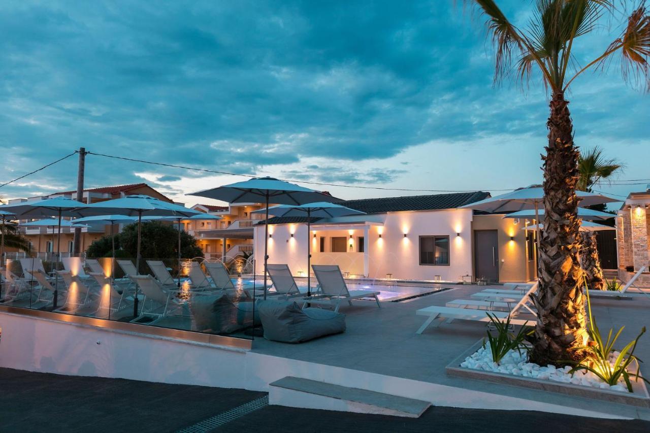 Pachis Escape Suites מראה חיצוני תמונה
